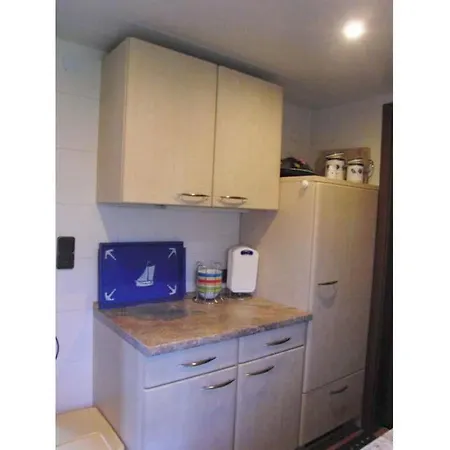 In The Achtern Diek Burhave