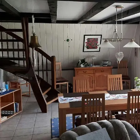 In The Achtern Diek *